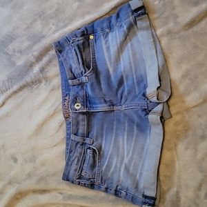 Arizona Jean Company: Blue Low Rise Short Shorts